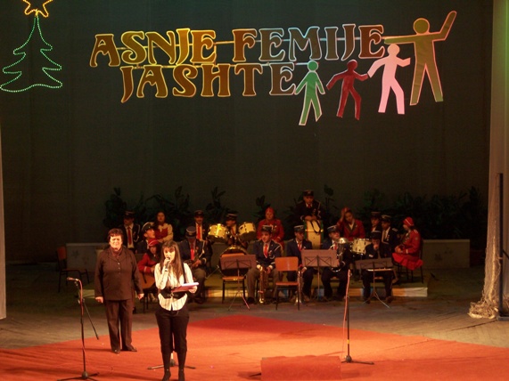 Banda muzikore per persona me aftesi te kufizuar performon per here te pare....